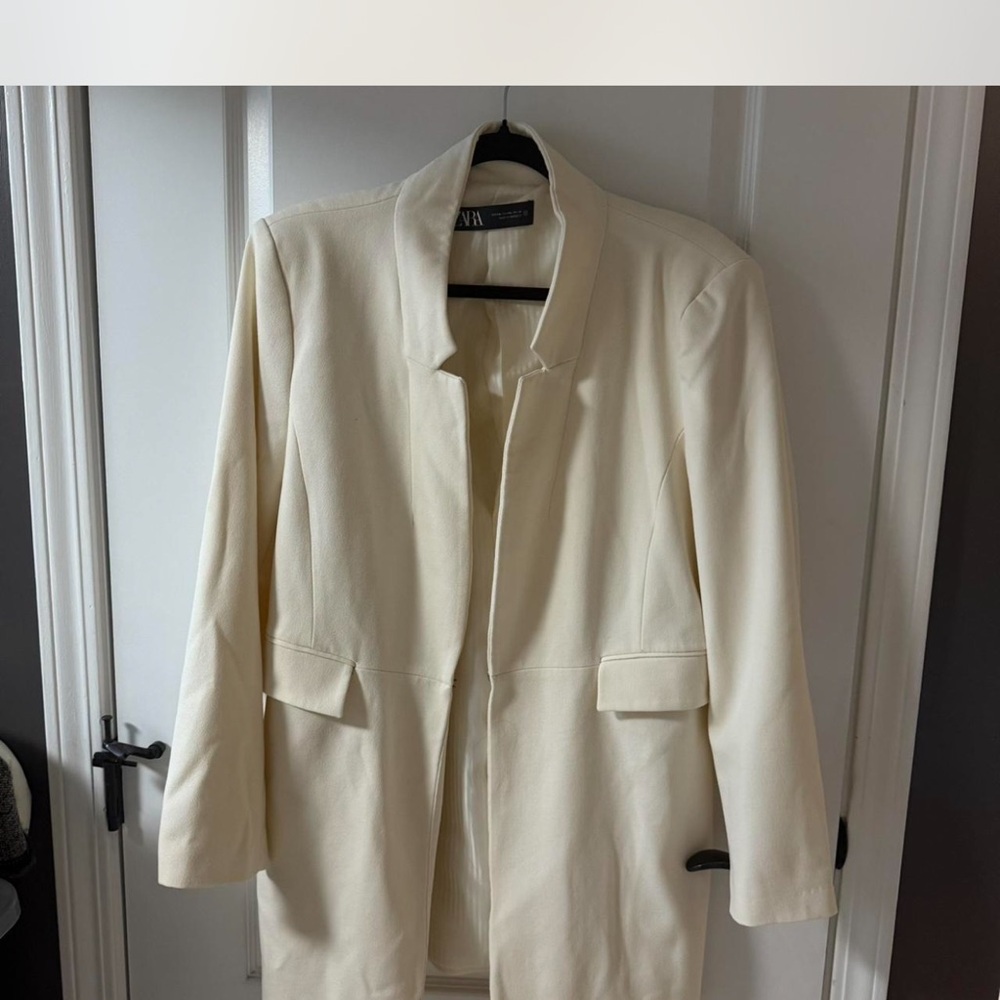 Chic Cream Blazer